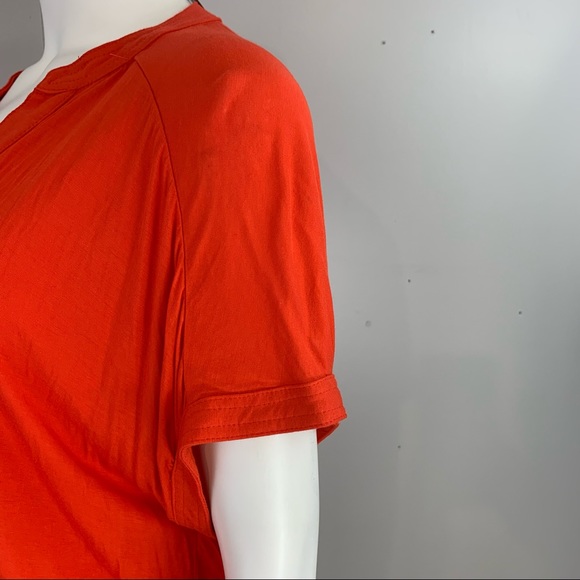 New! August Silk Shirt - Picture 6 of 13